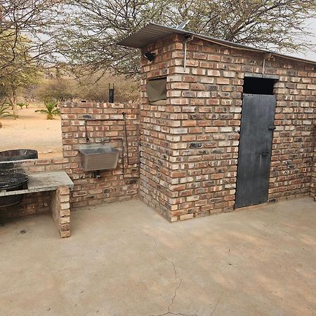 Kaoko Bush Lodge Kamanjab Exterior photo