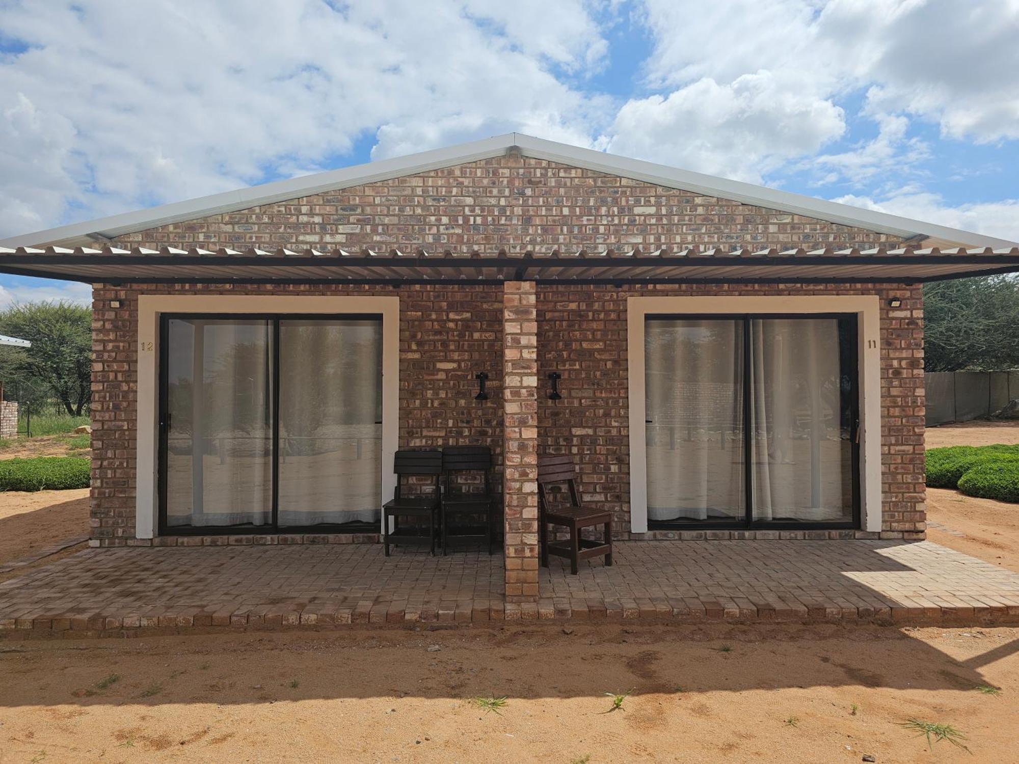 Kaoko Bush Lodge Kamanjab Exterior photo