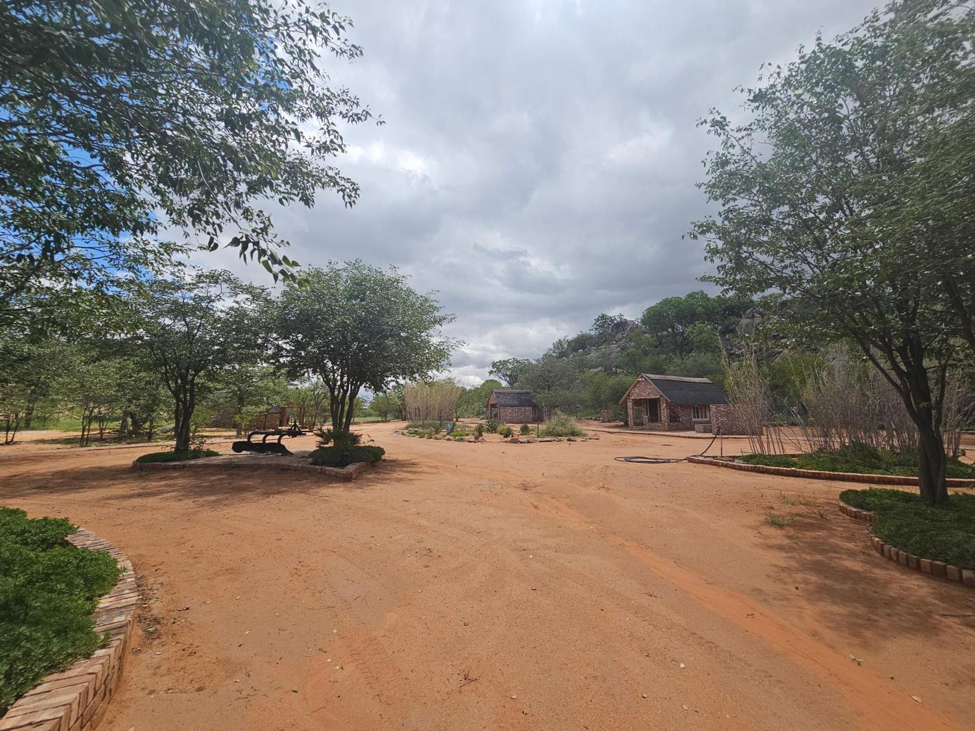 Kaoko Bush Lodge Kamanjab Exterior photo