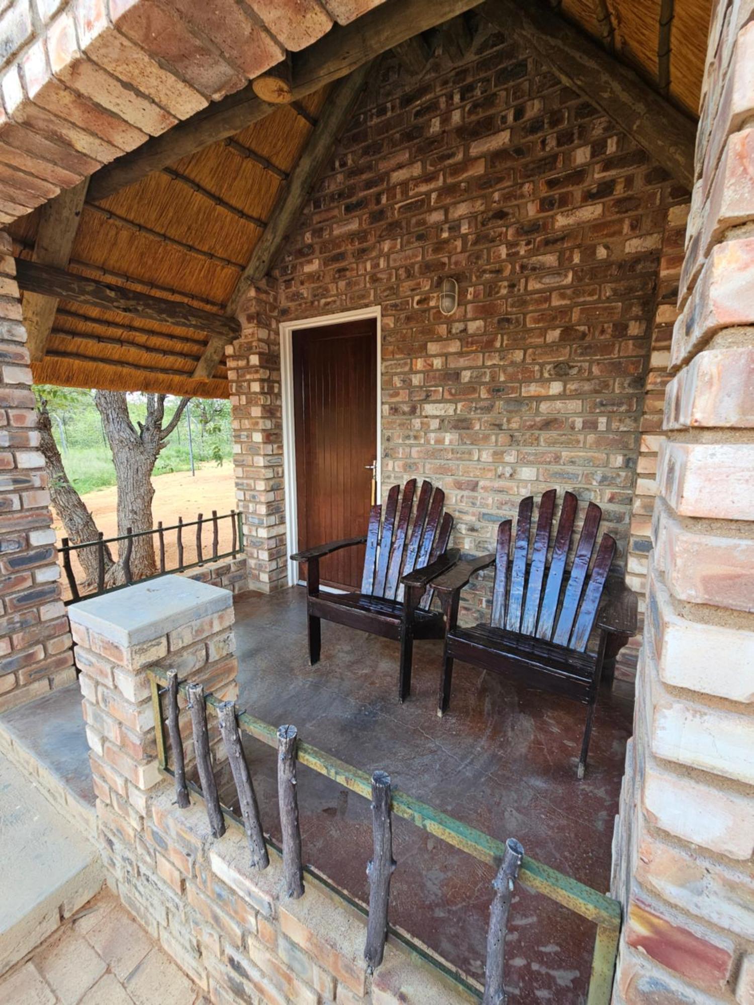 Kaoko Bush Lodge Kamanjab Exterior photo
